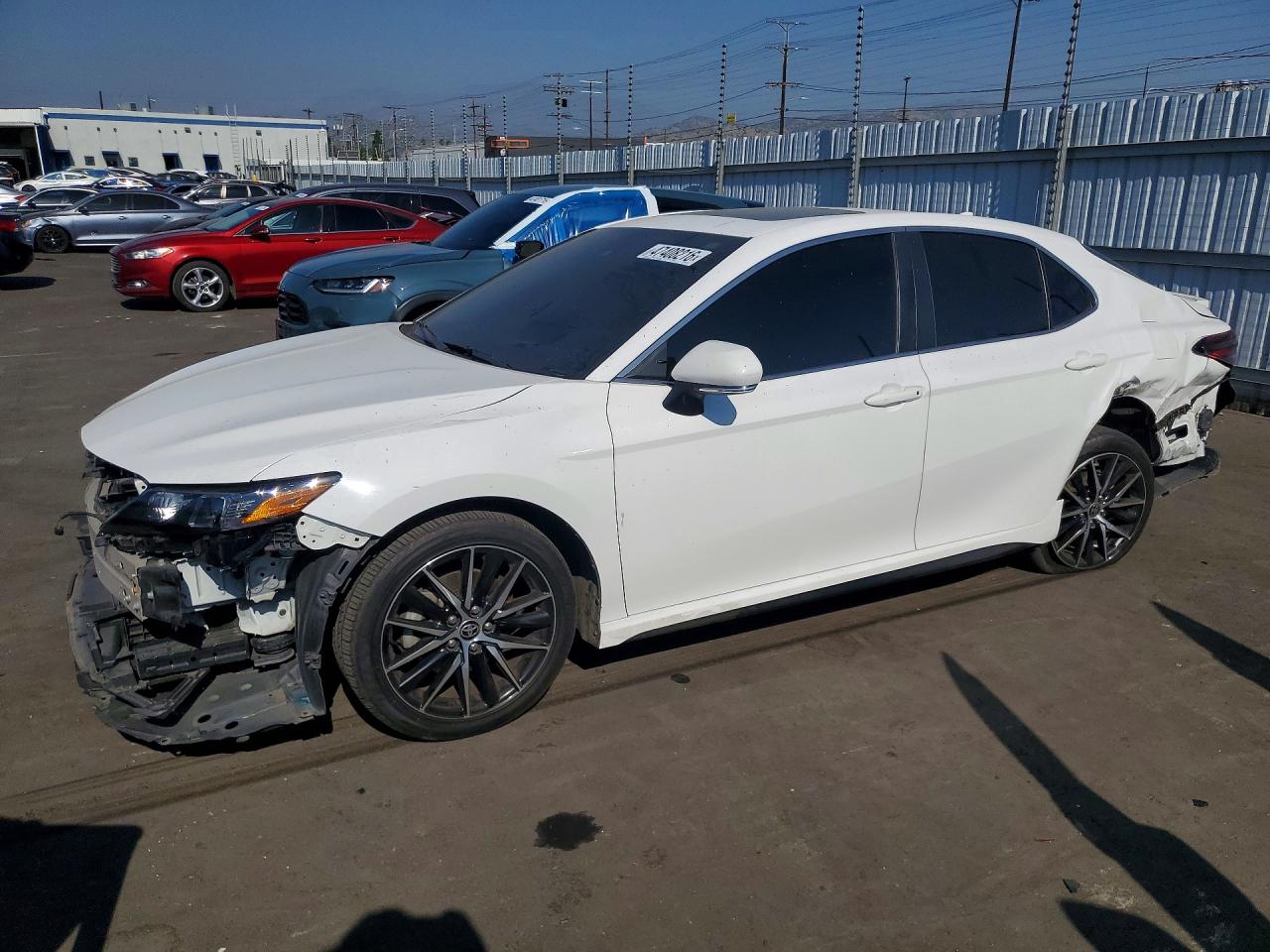 Salvage Toyota Camry Image