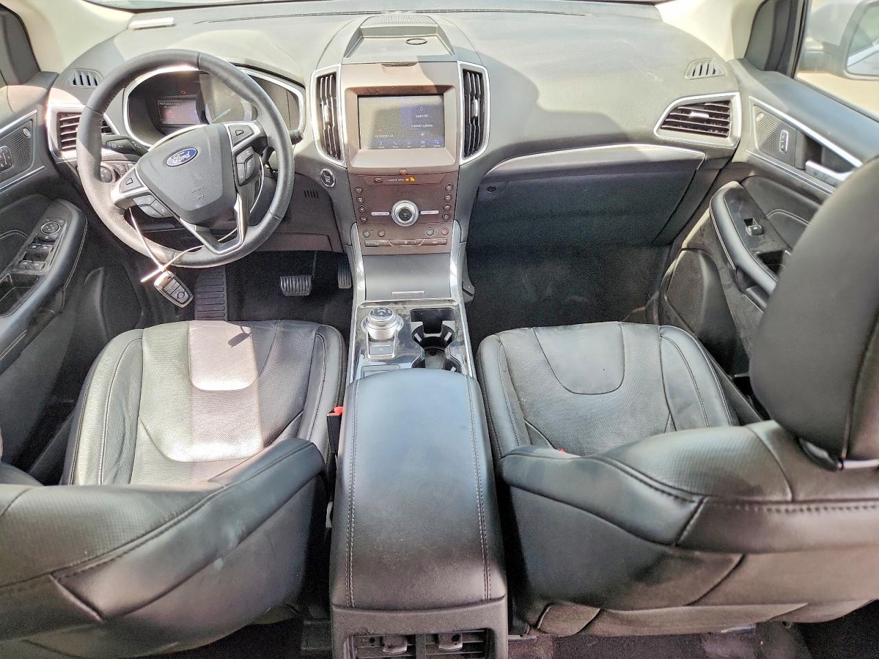 Ford Edge Titanium