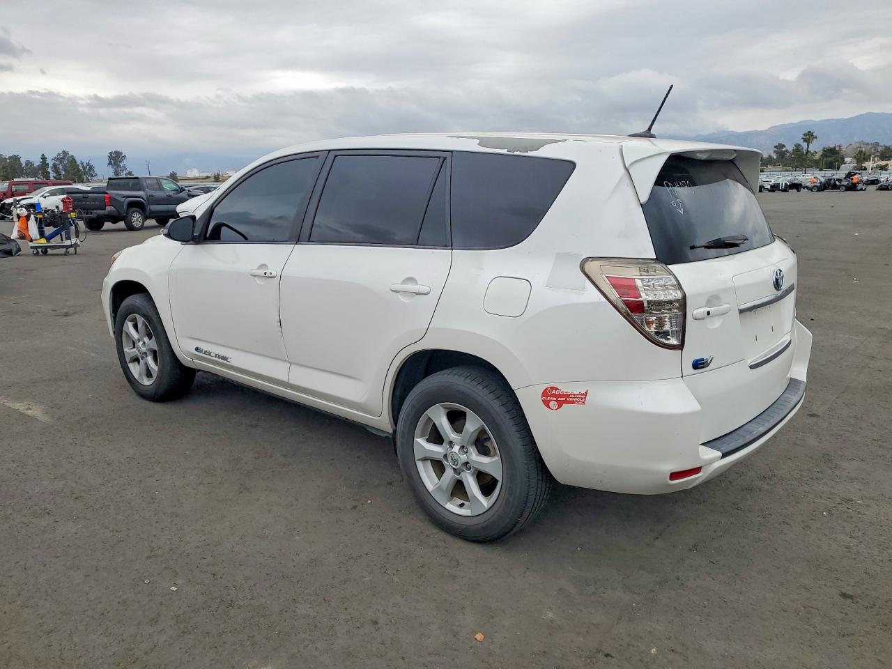 Toyota RAV4 Base