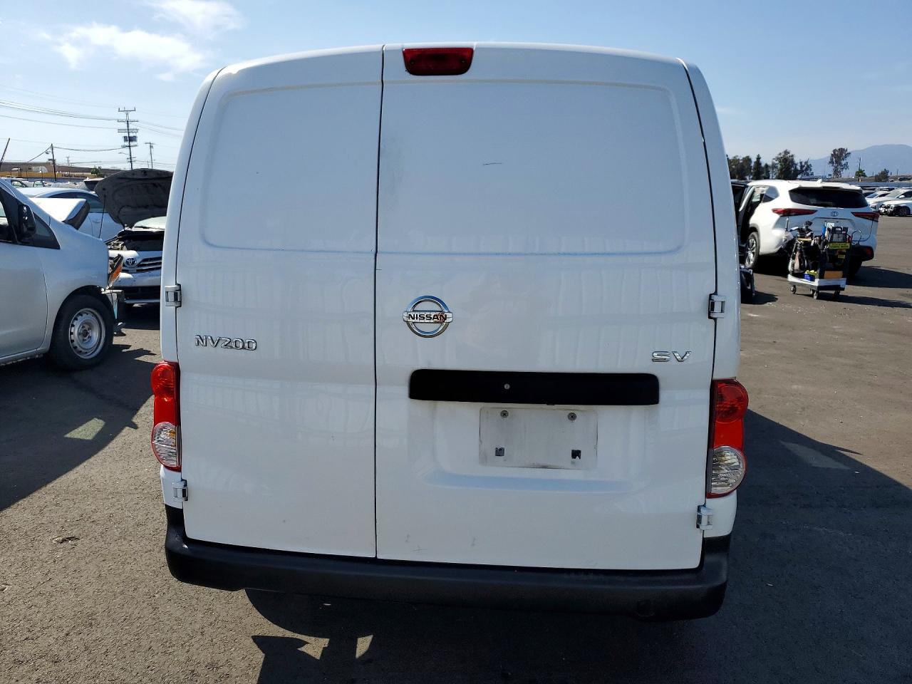 Nissan Nv