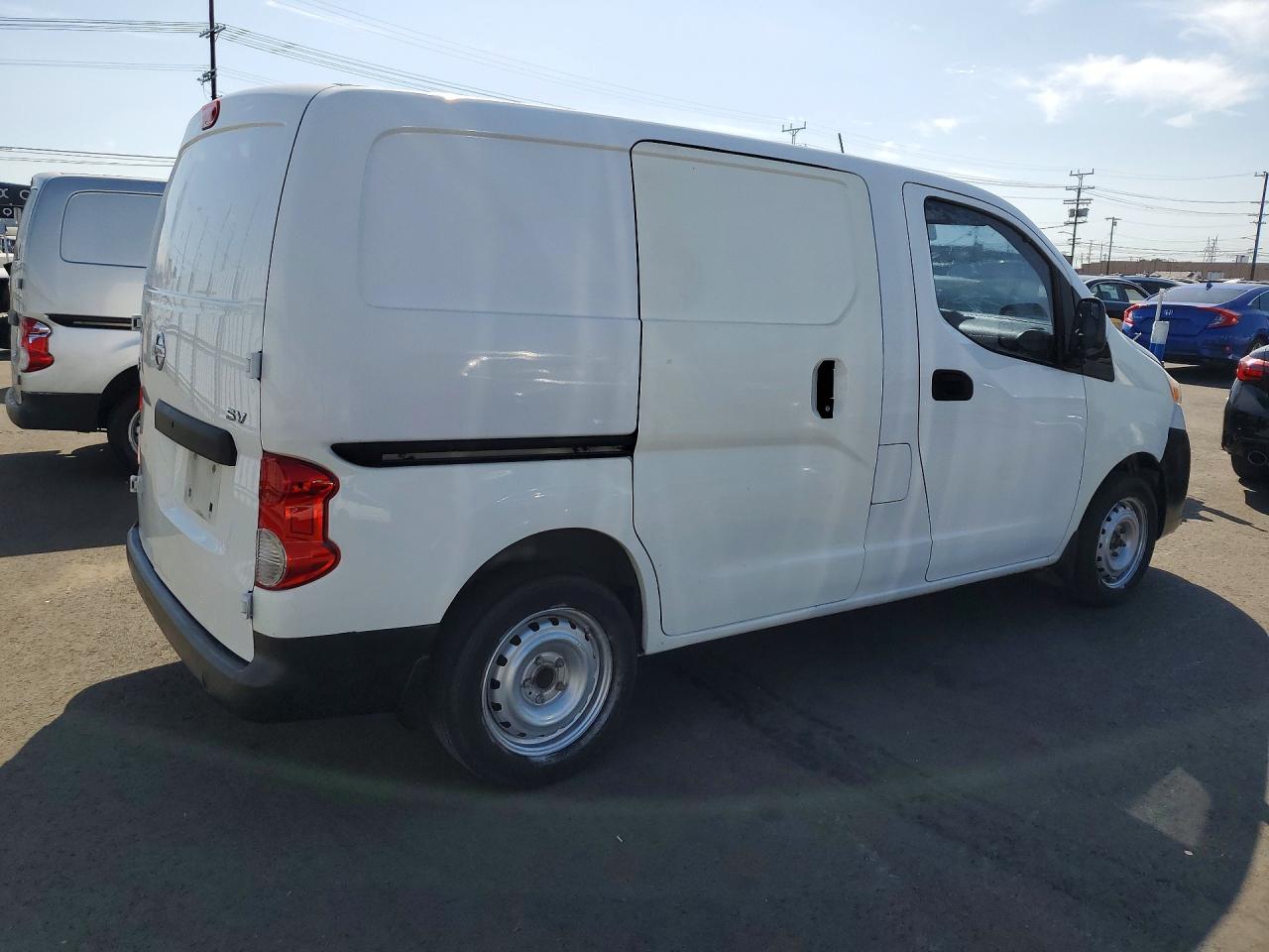 Nissan Nv