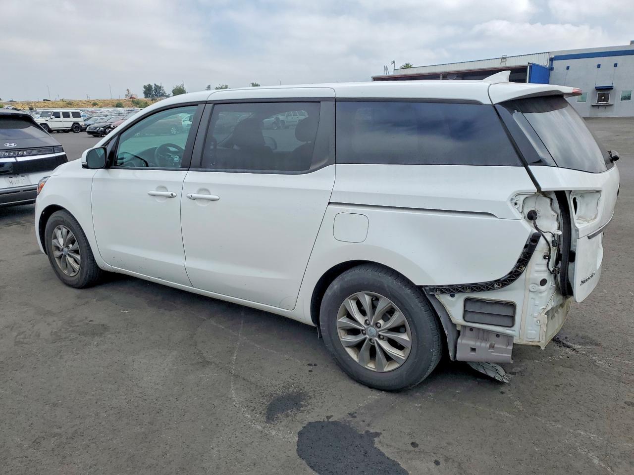 Kia Sedona Lx