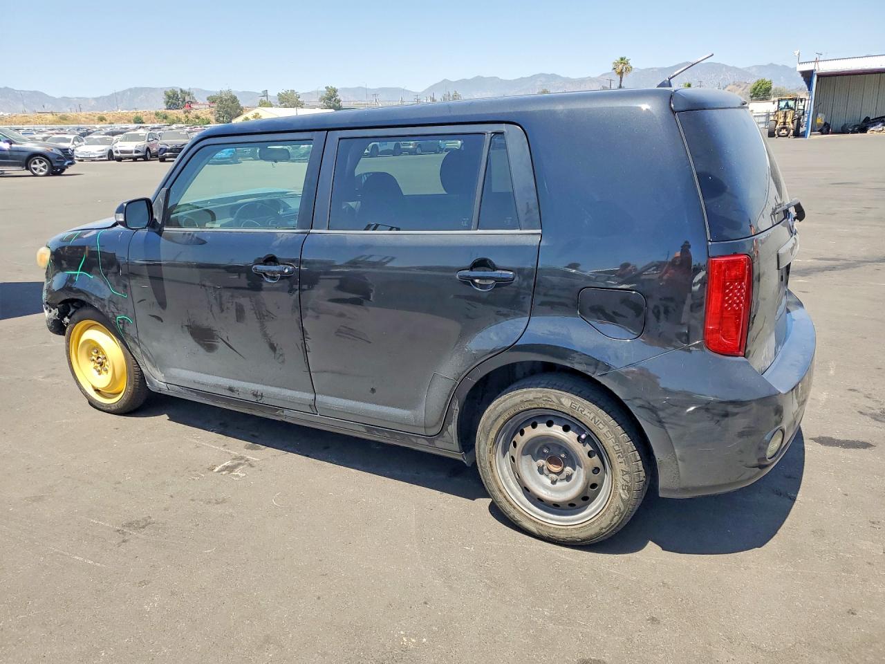Toyota Scion Xb