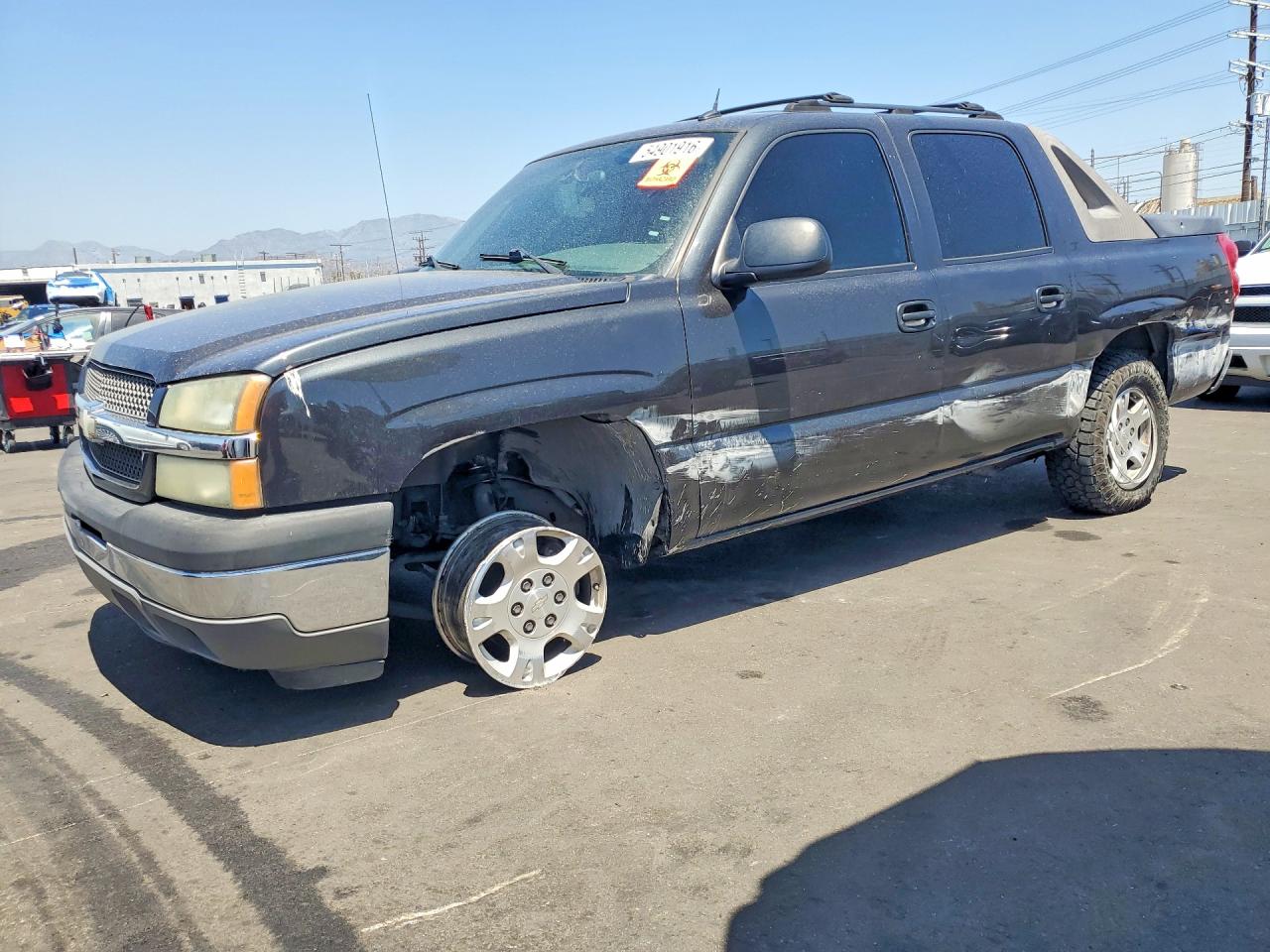 Salvage Chevrolet Avalanche Image