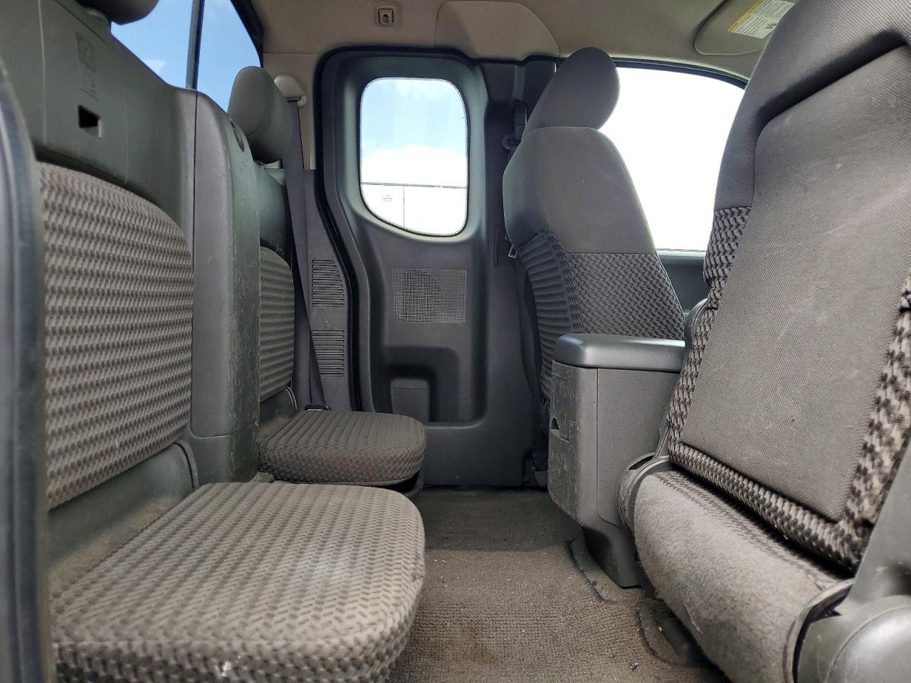 Nissan Frontier Se