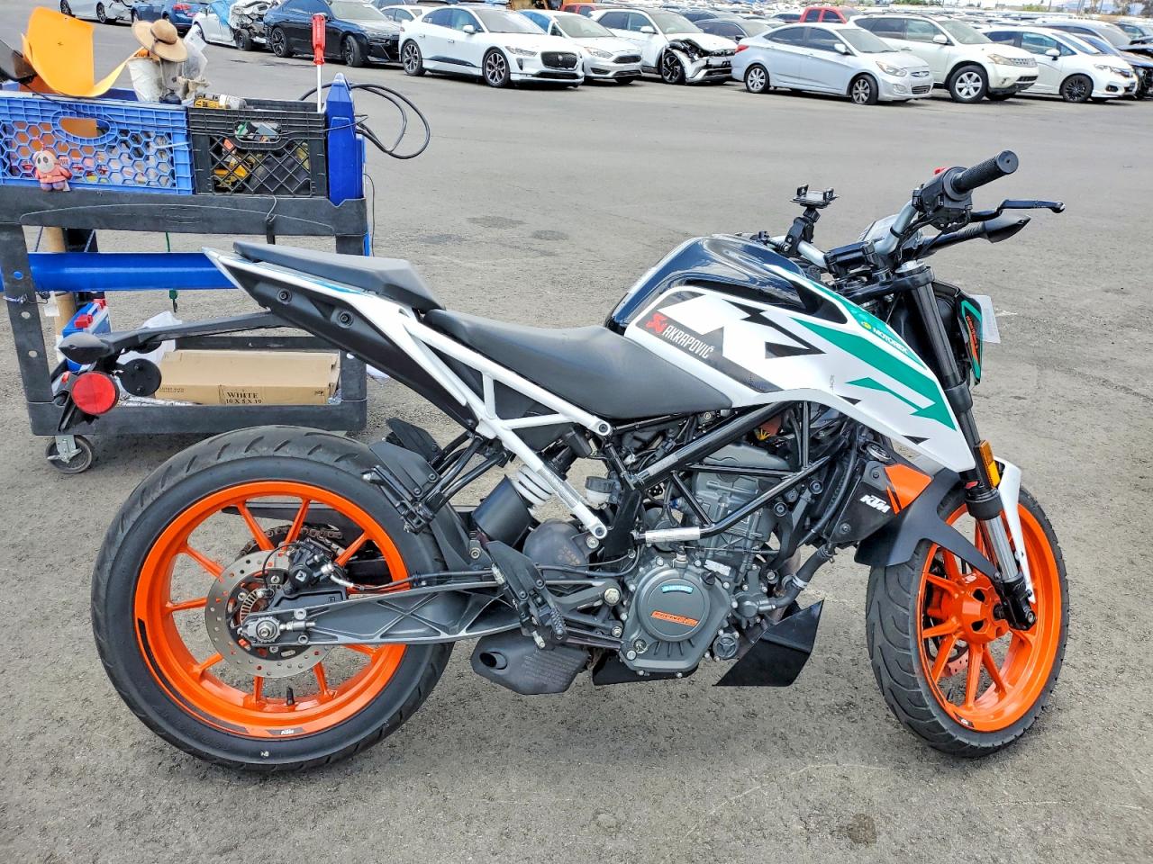 Salvage KTM Motorcycle Image