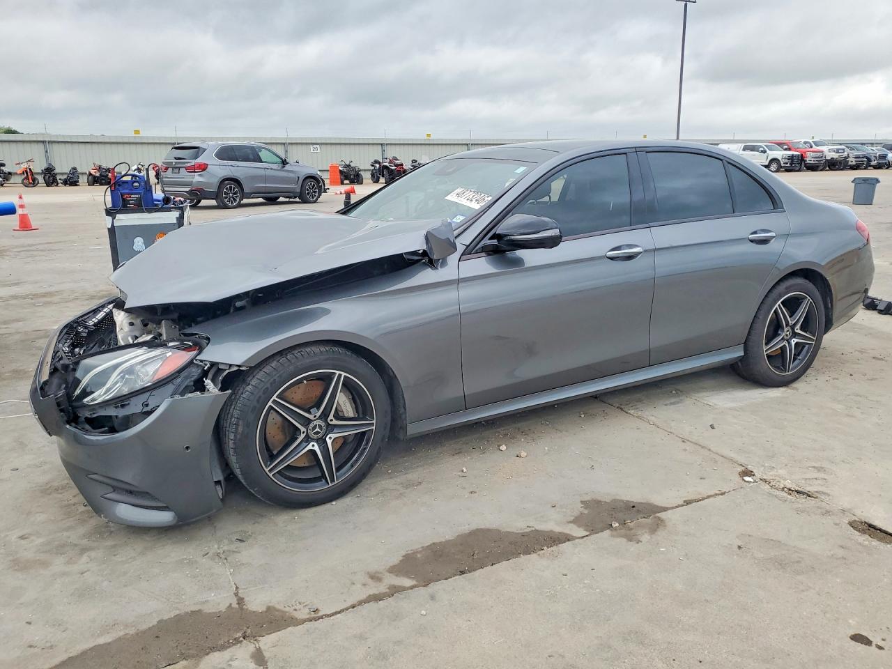 Salvage Mercedes-Benz E-Class Image