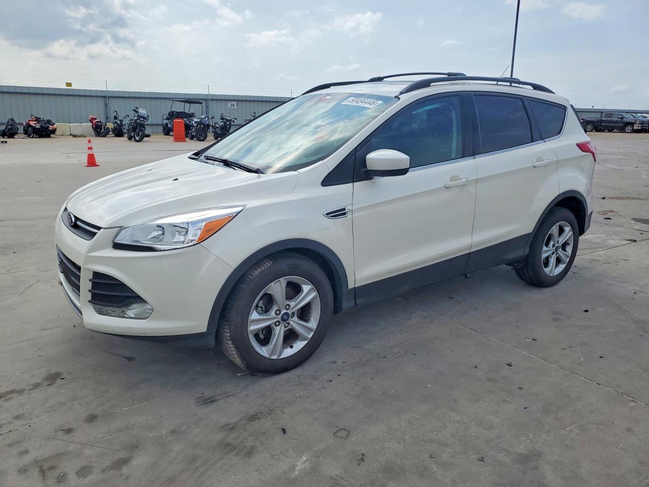 Salvage Ford Escape Image