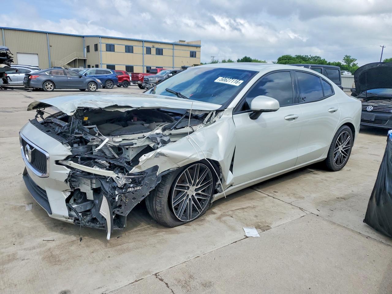 Salvage Volvo S60 Image