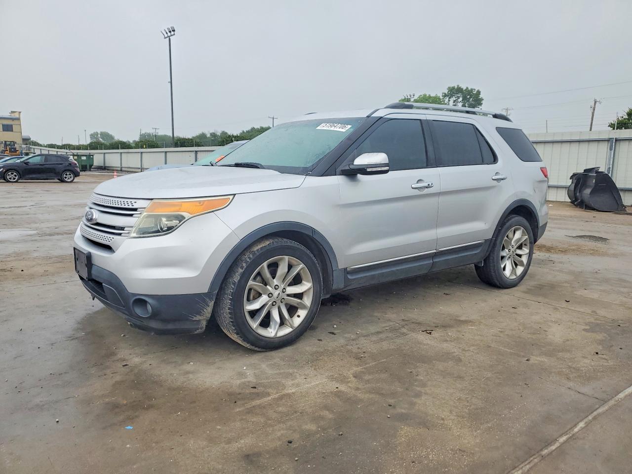 Salvage Ford Explorer Image