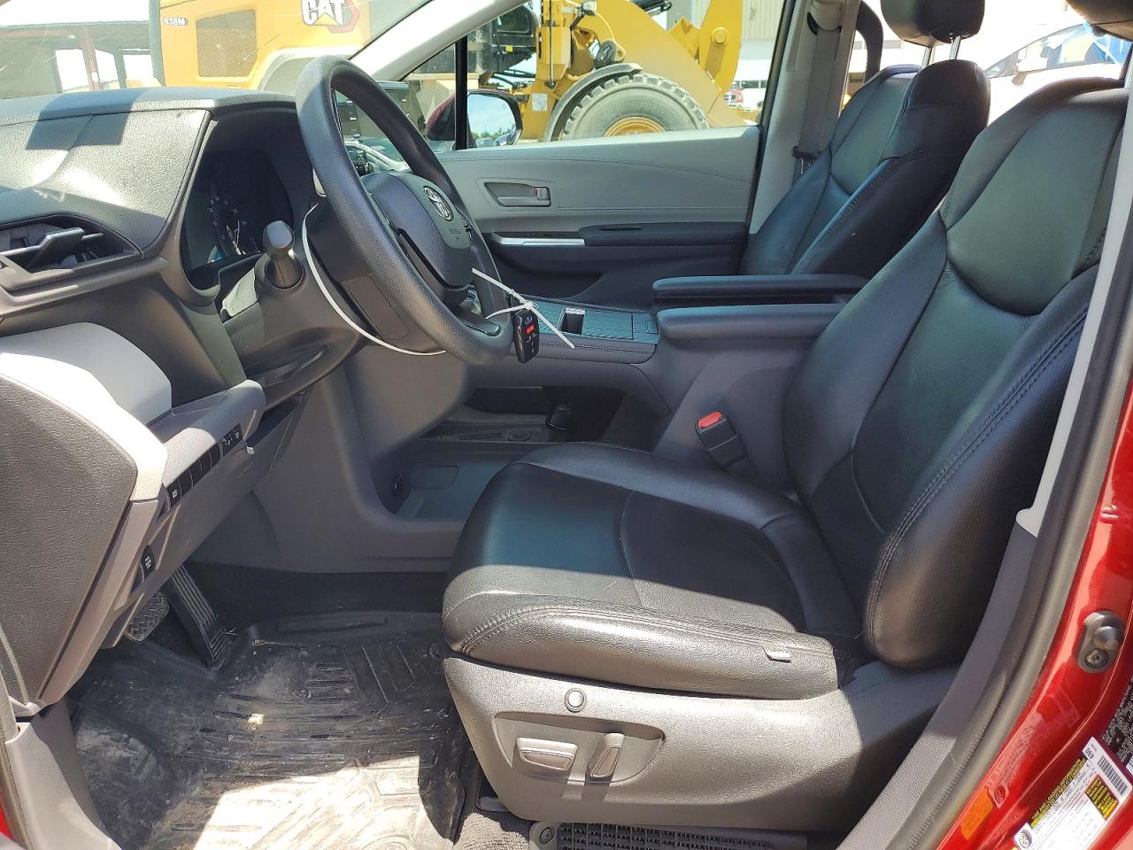Toyota Sienna Le