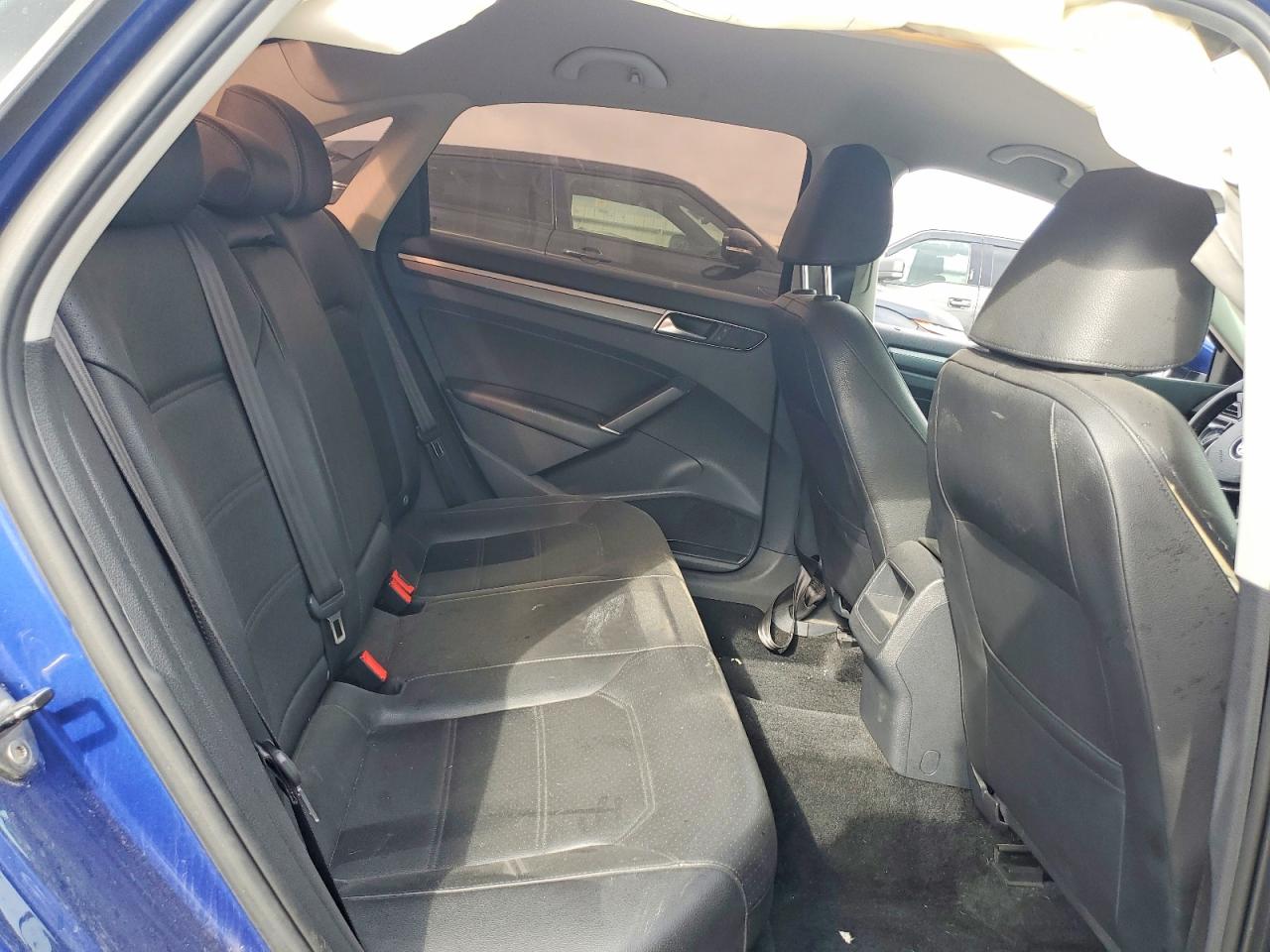 Volkswagen Passat R-line
