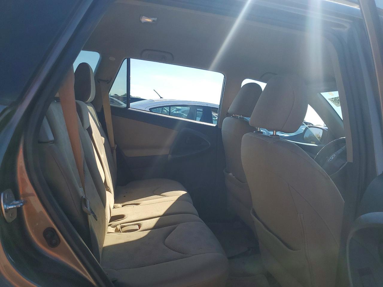 Toyota RAV4 Base