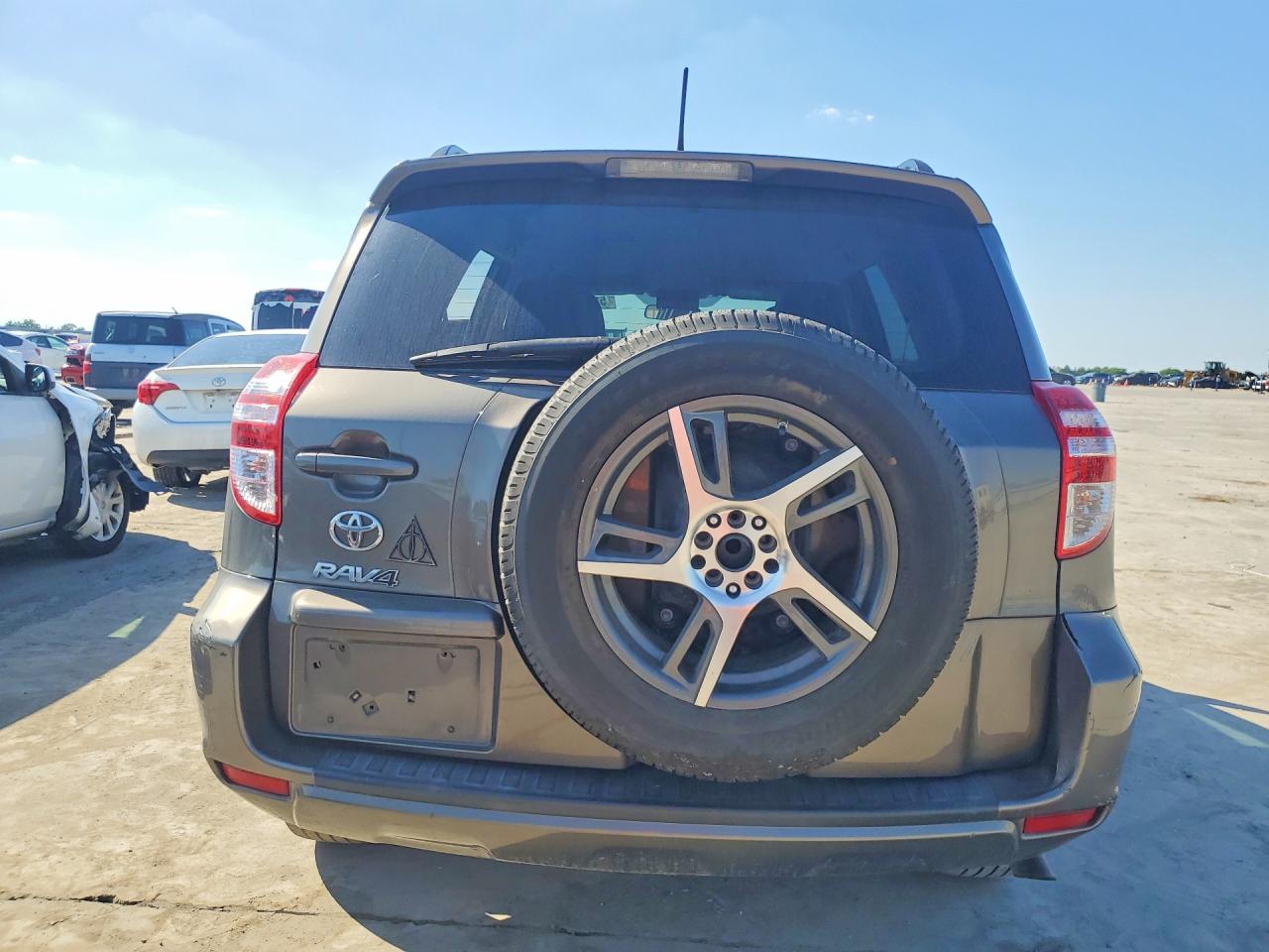 Toyota RAV4 Base