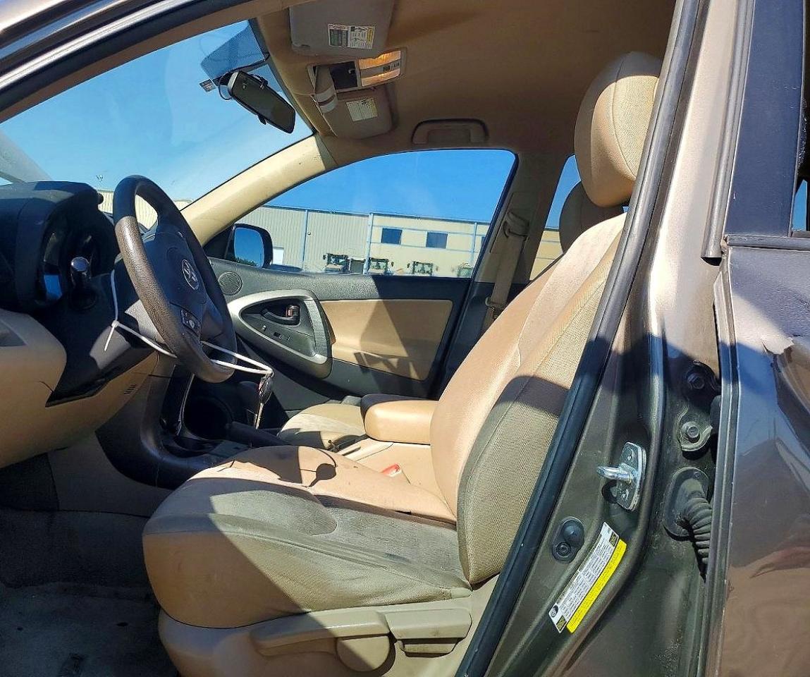Toyota RAV4 Base
