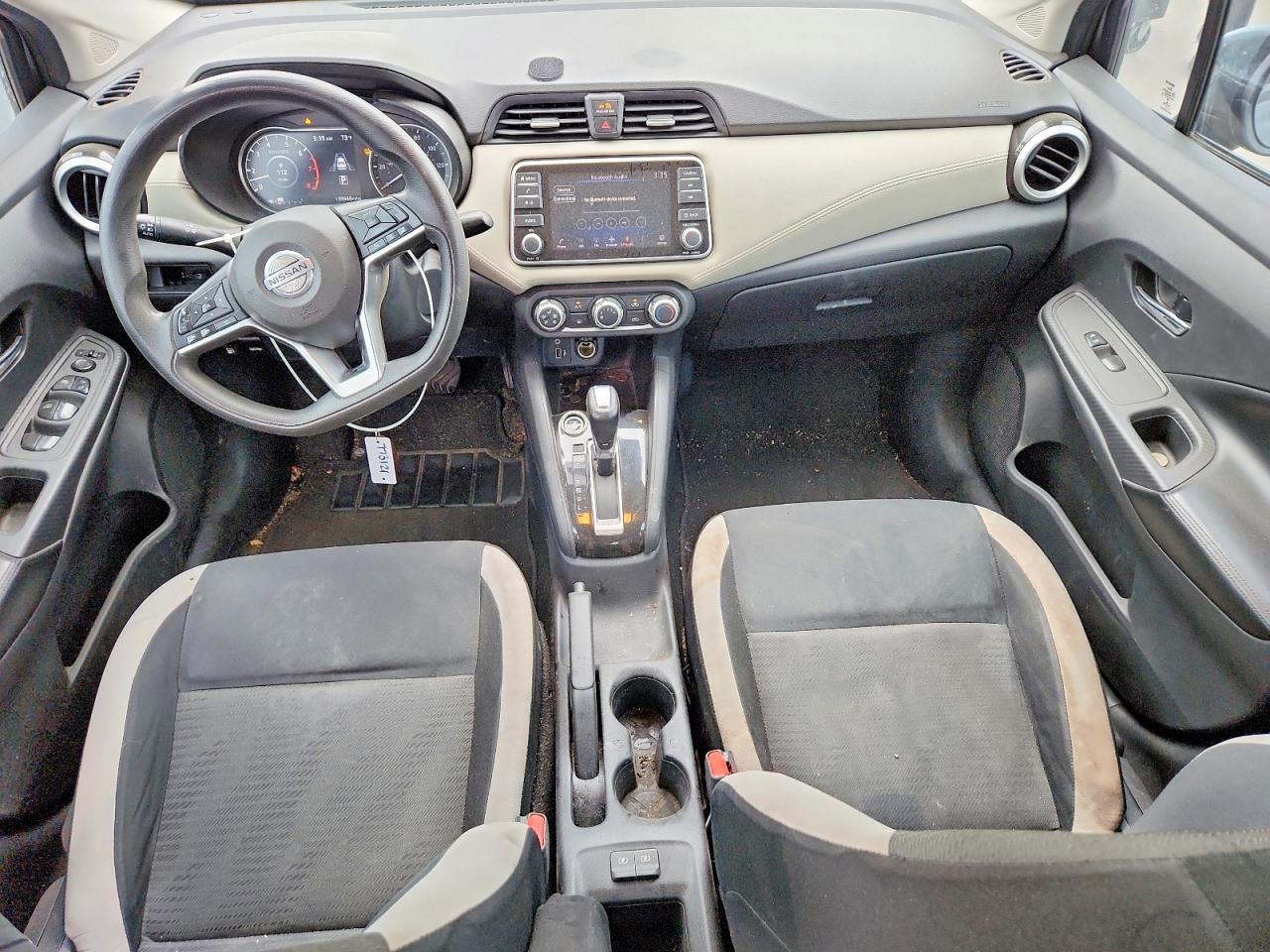Nissan Versa Sv