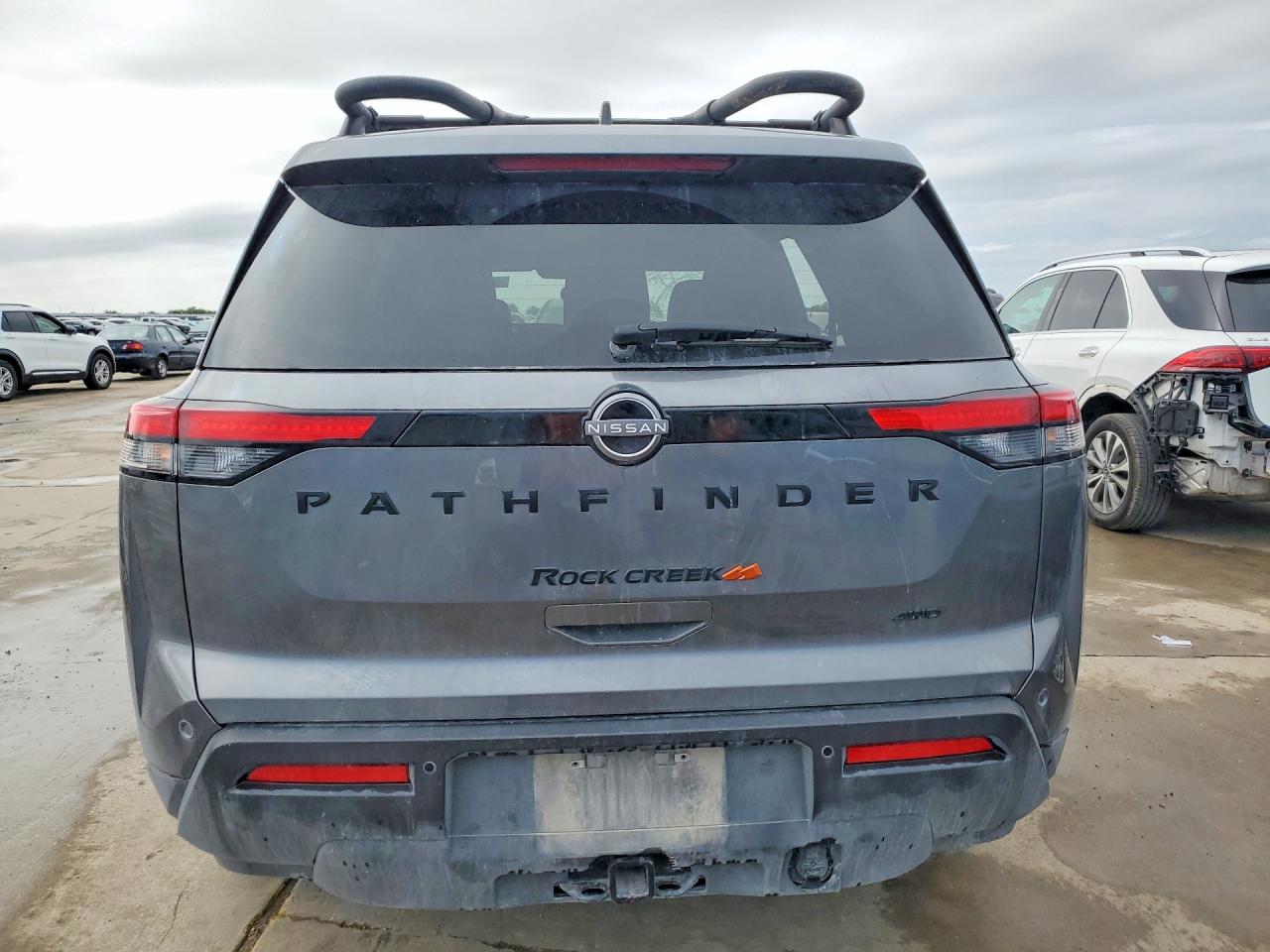 Nissan Pathfinder Rock Creek