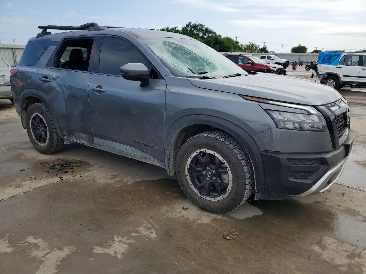 Nissan Pathfinder Rock Creek
