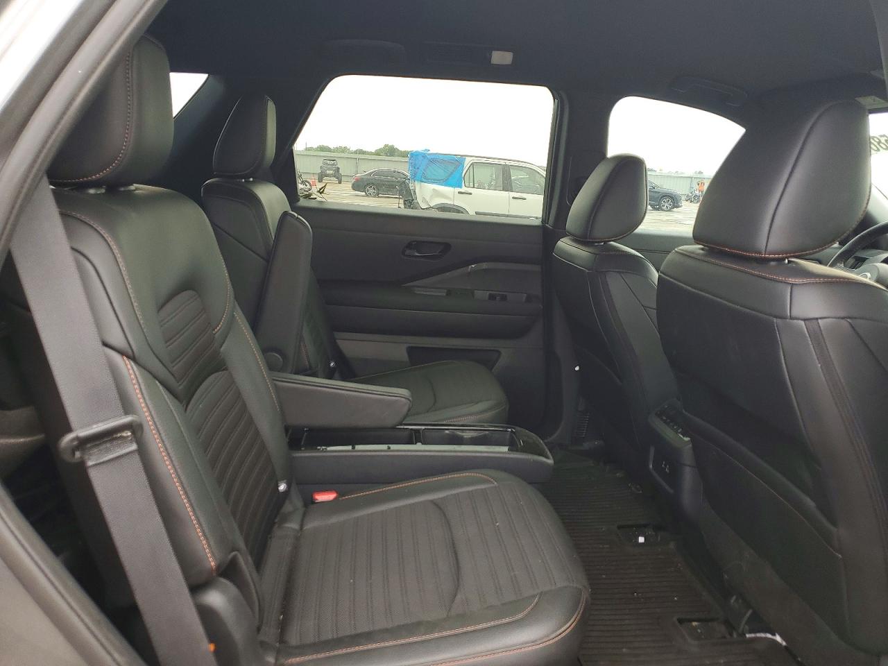 Nissan Pathfinder Rock Creek