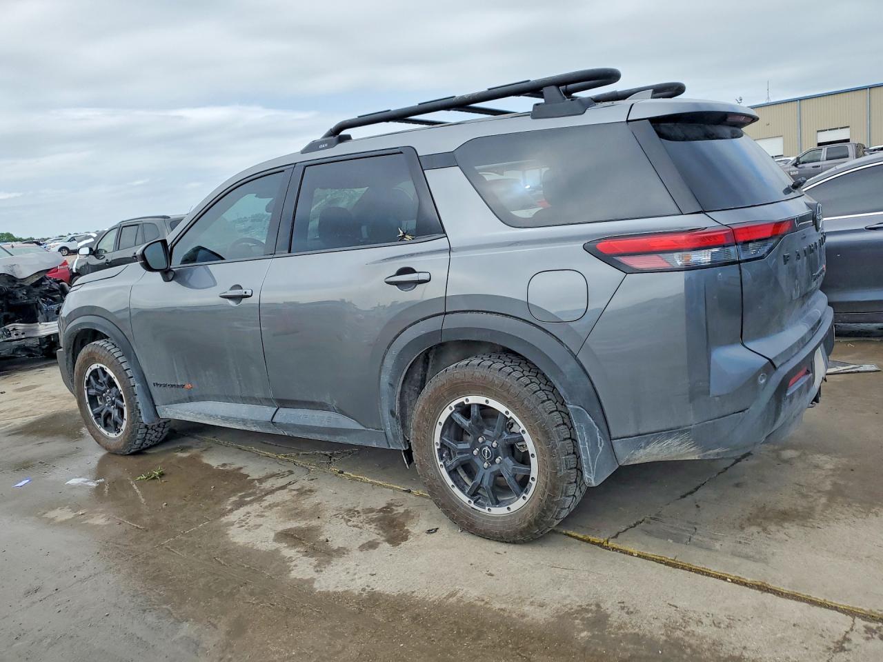 Nissan Pathfinder Rock Creek