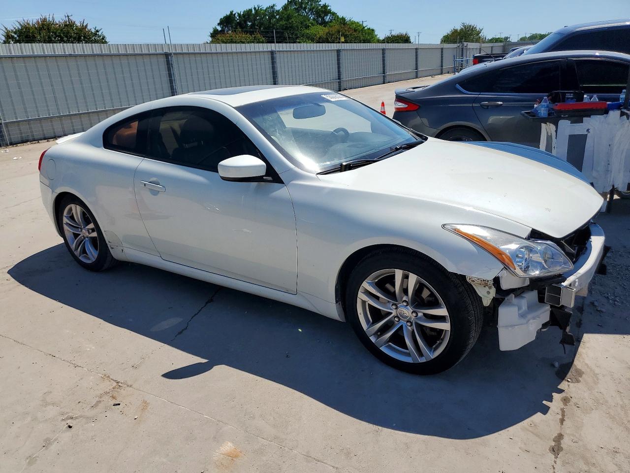 INFINITI G37 Base