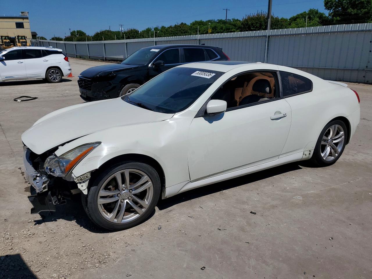 Salvage INFINITI G37 Image