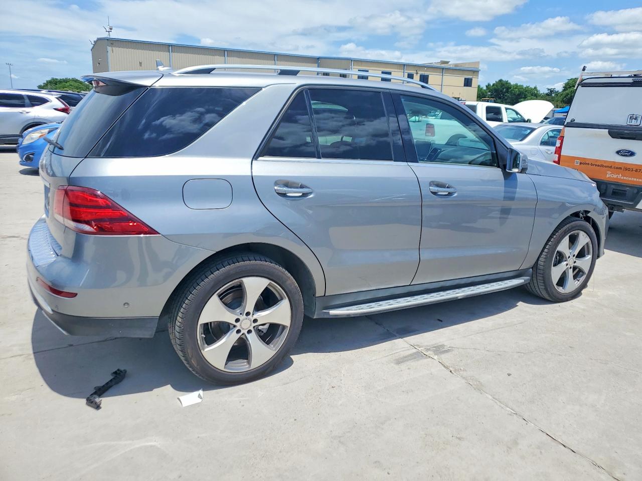 Mercedes-Benz GLE 350