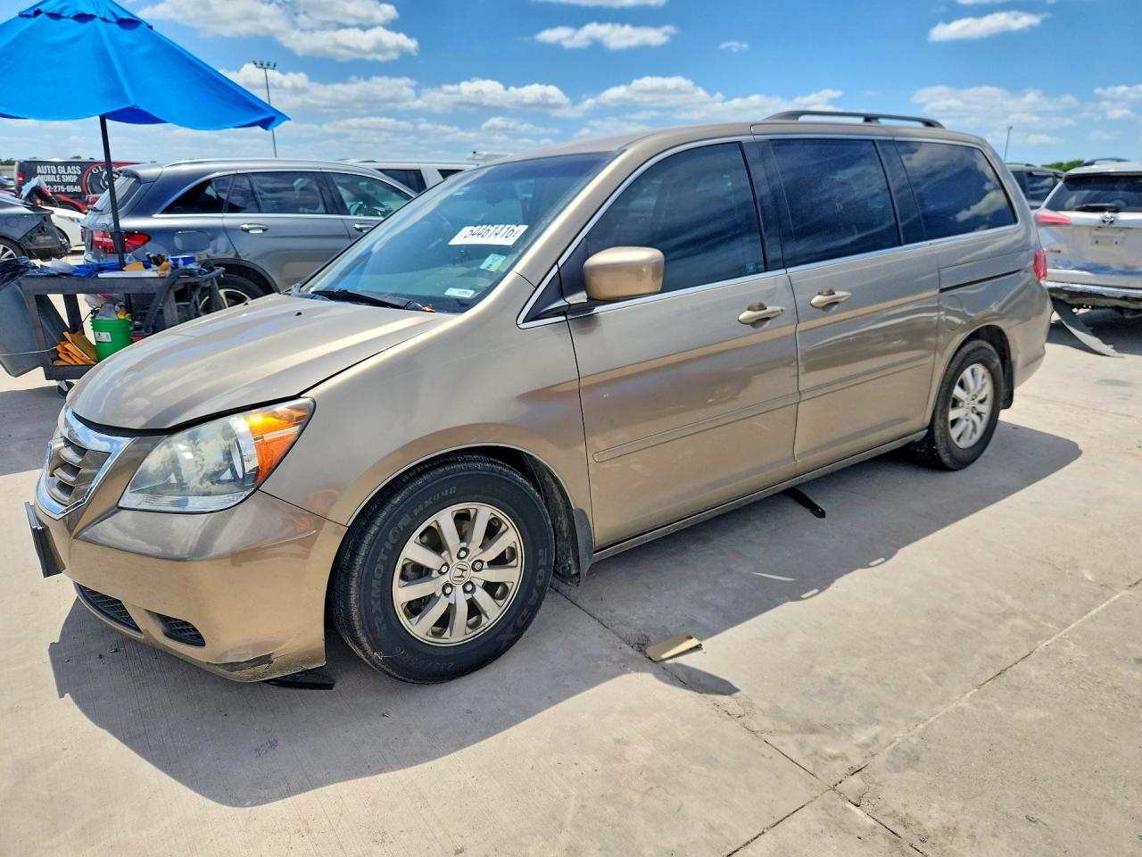 Salvage Honda Odyssey Image