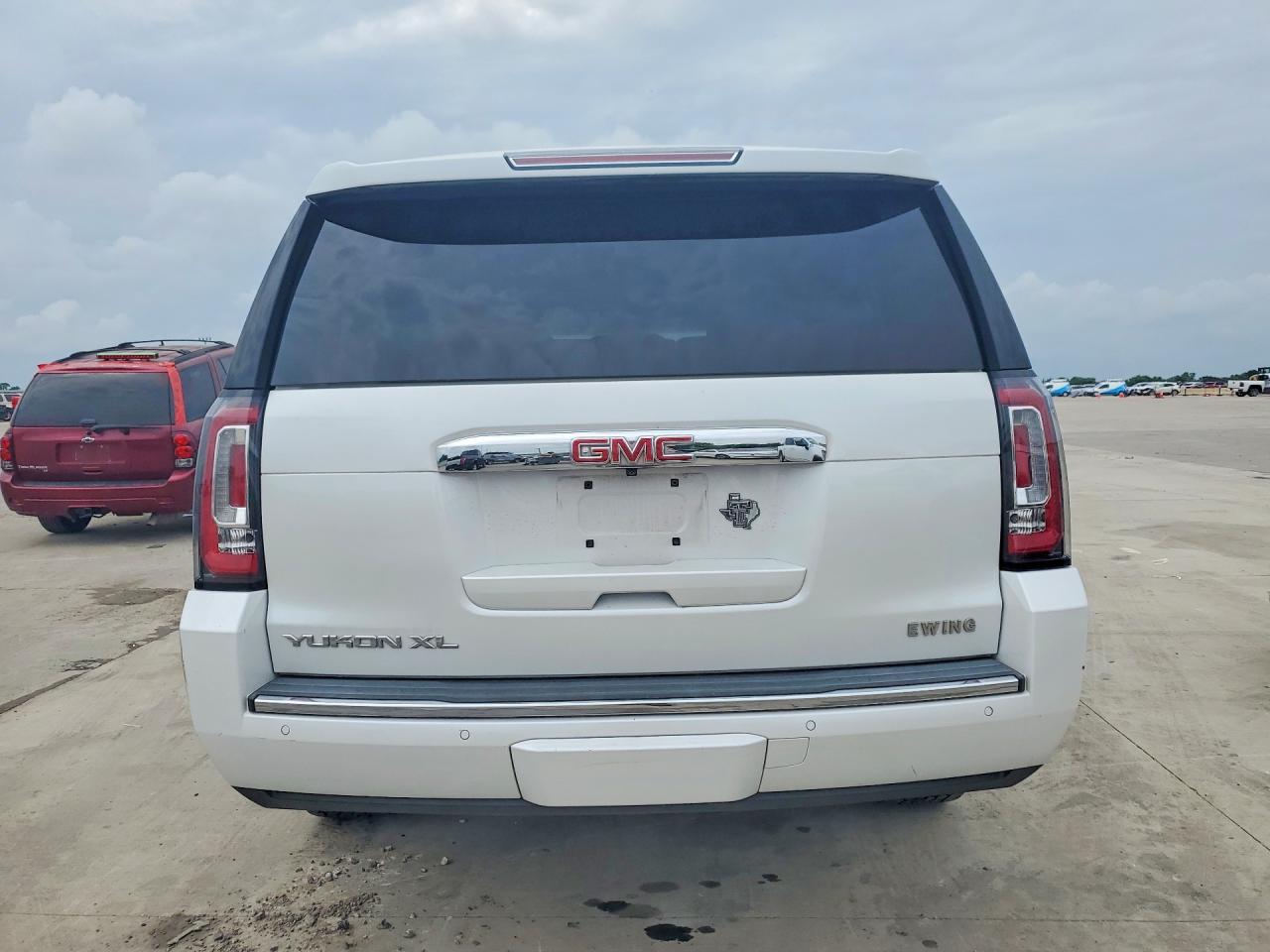 GMC Yukon Denali