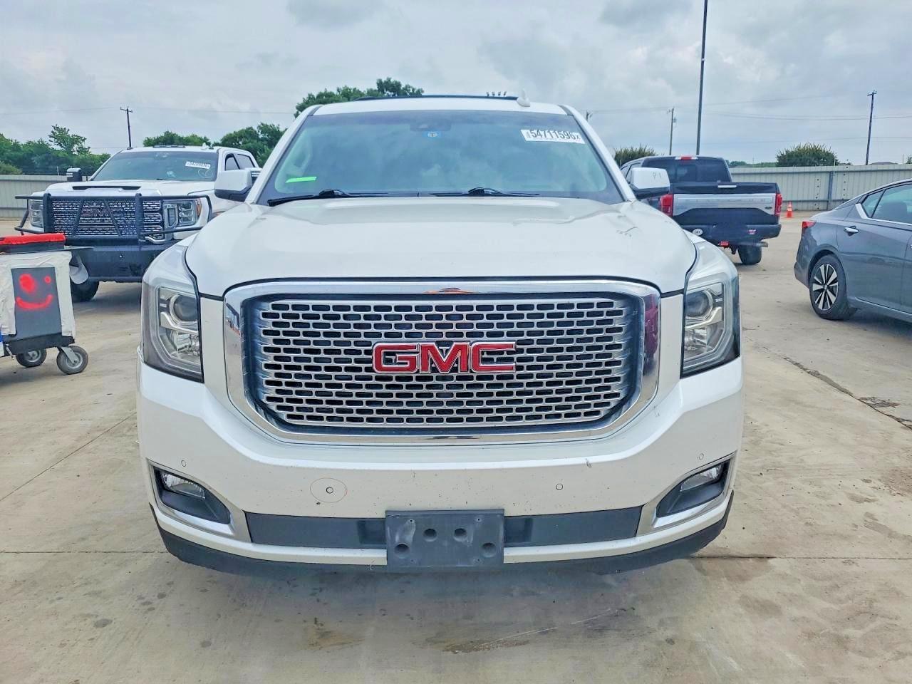 GMC Yukon Denali