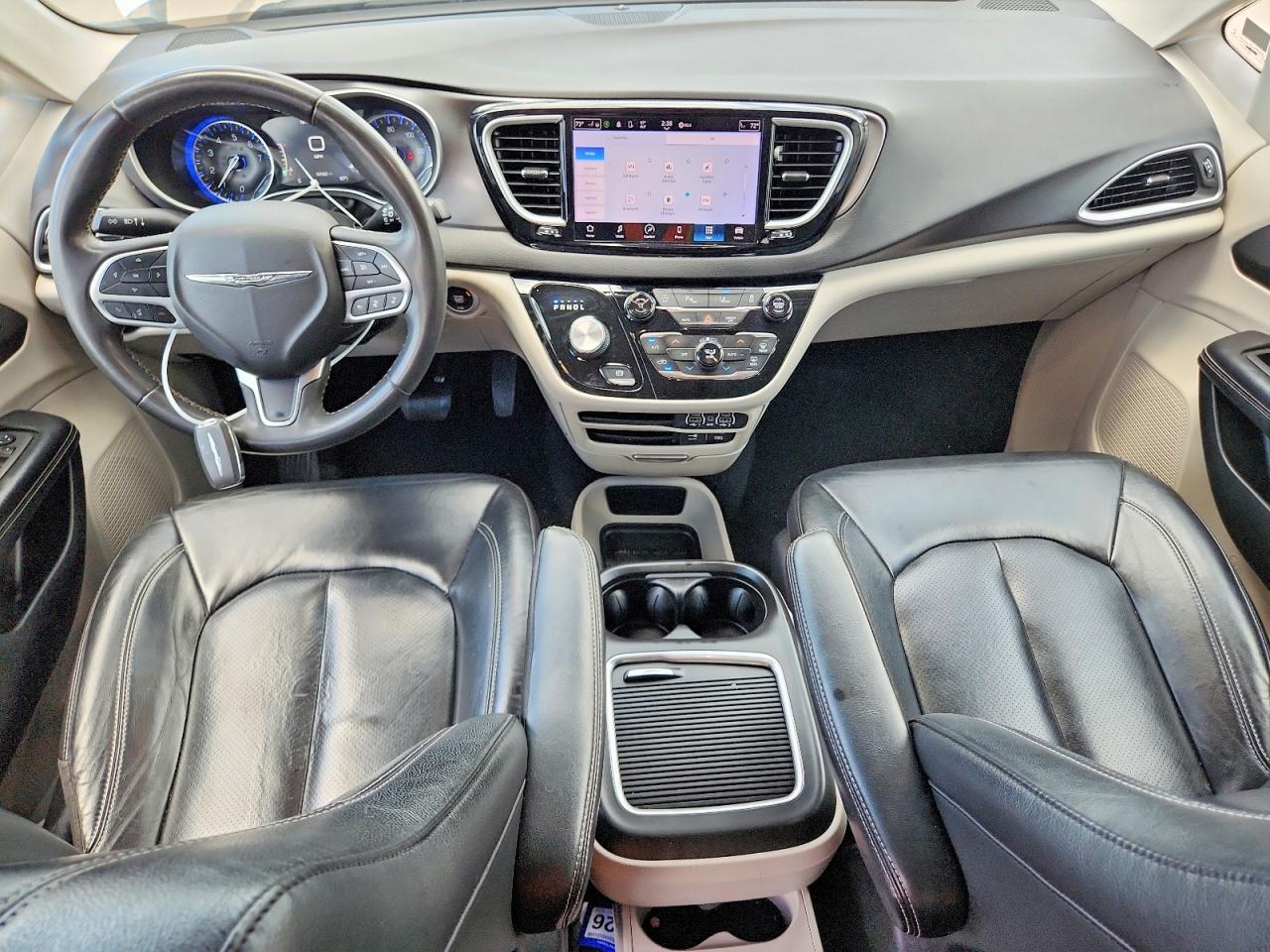 Chrysler Pacifica Touring L