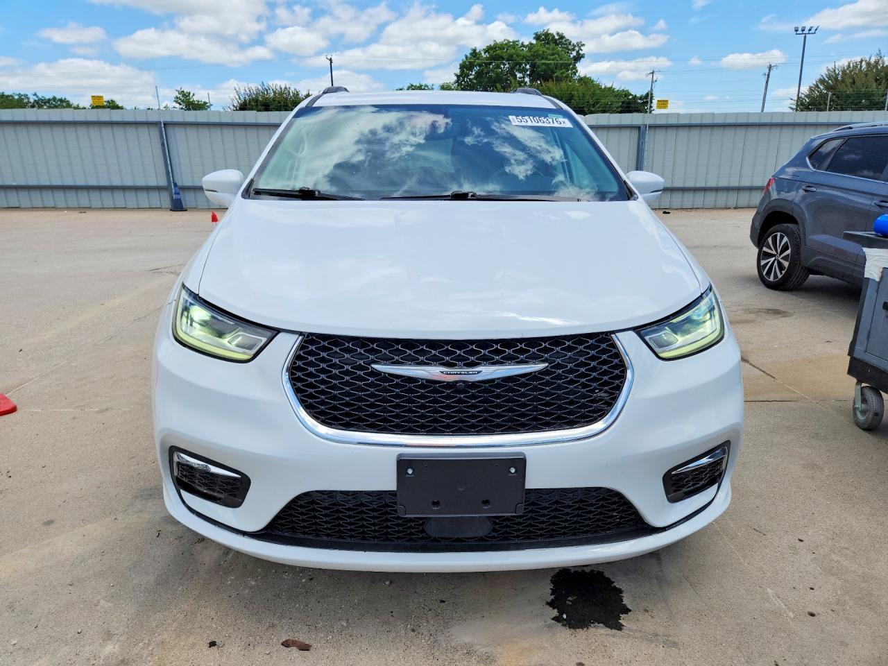Chrysler Pacifica Touring L