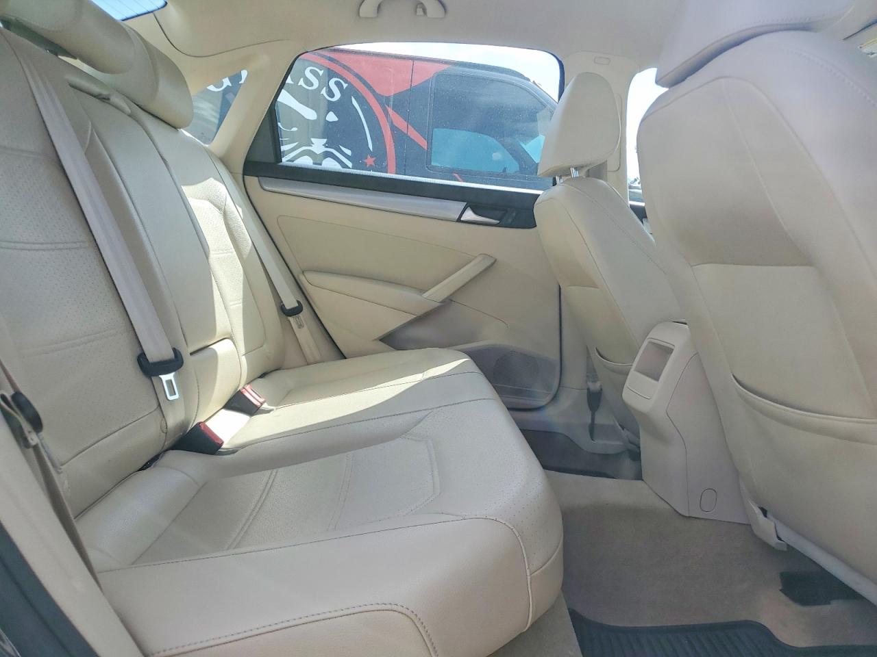 Volkswagen Passat S