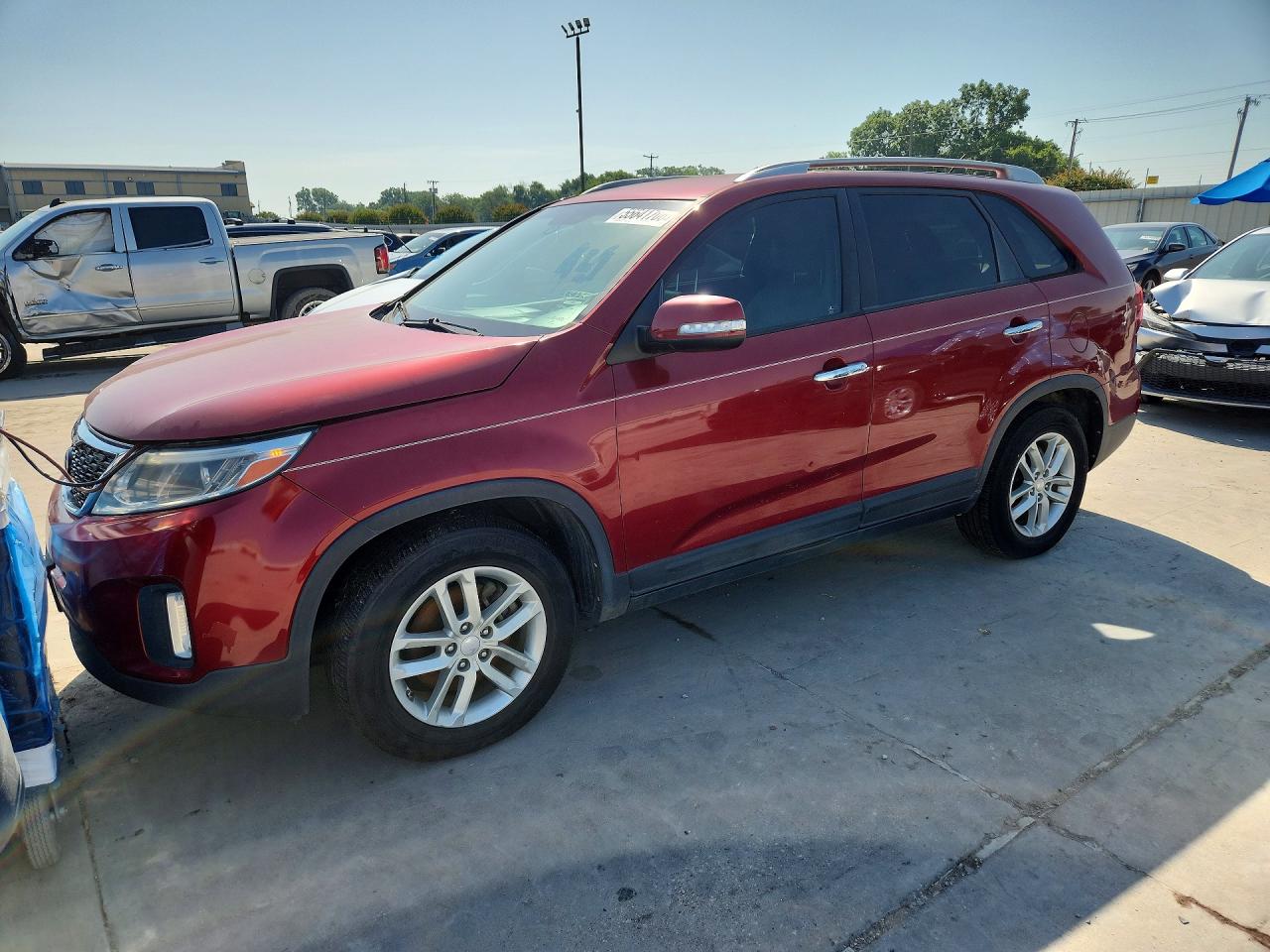 Salvage Kia Sorento Image