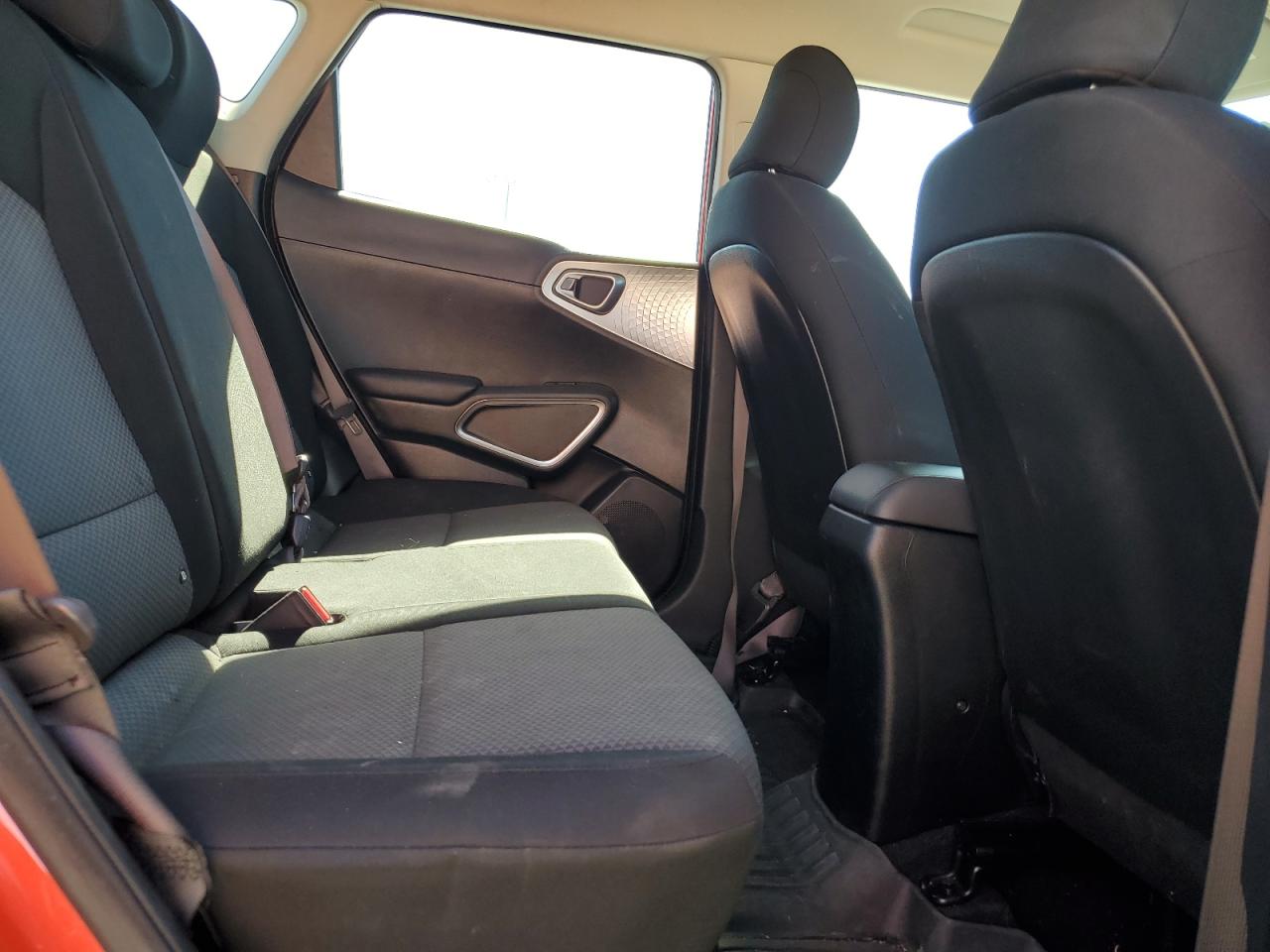 Kia Soul Lx