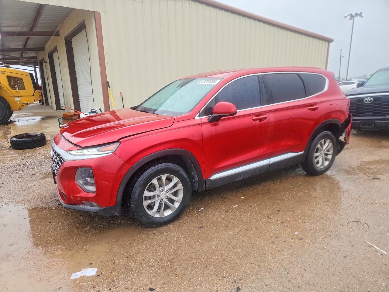 Salvage Hyundai SANTA FE Image