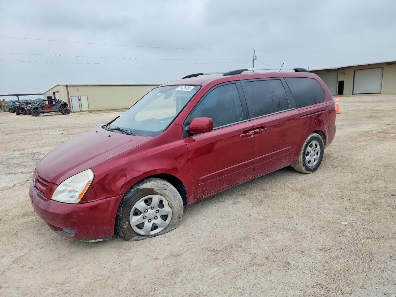 Salvage Kia Sedona Image
