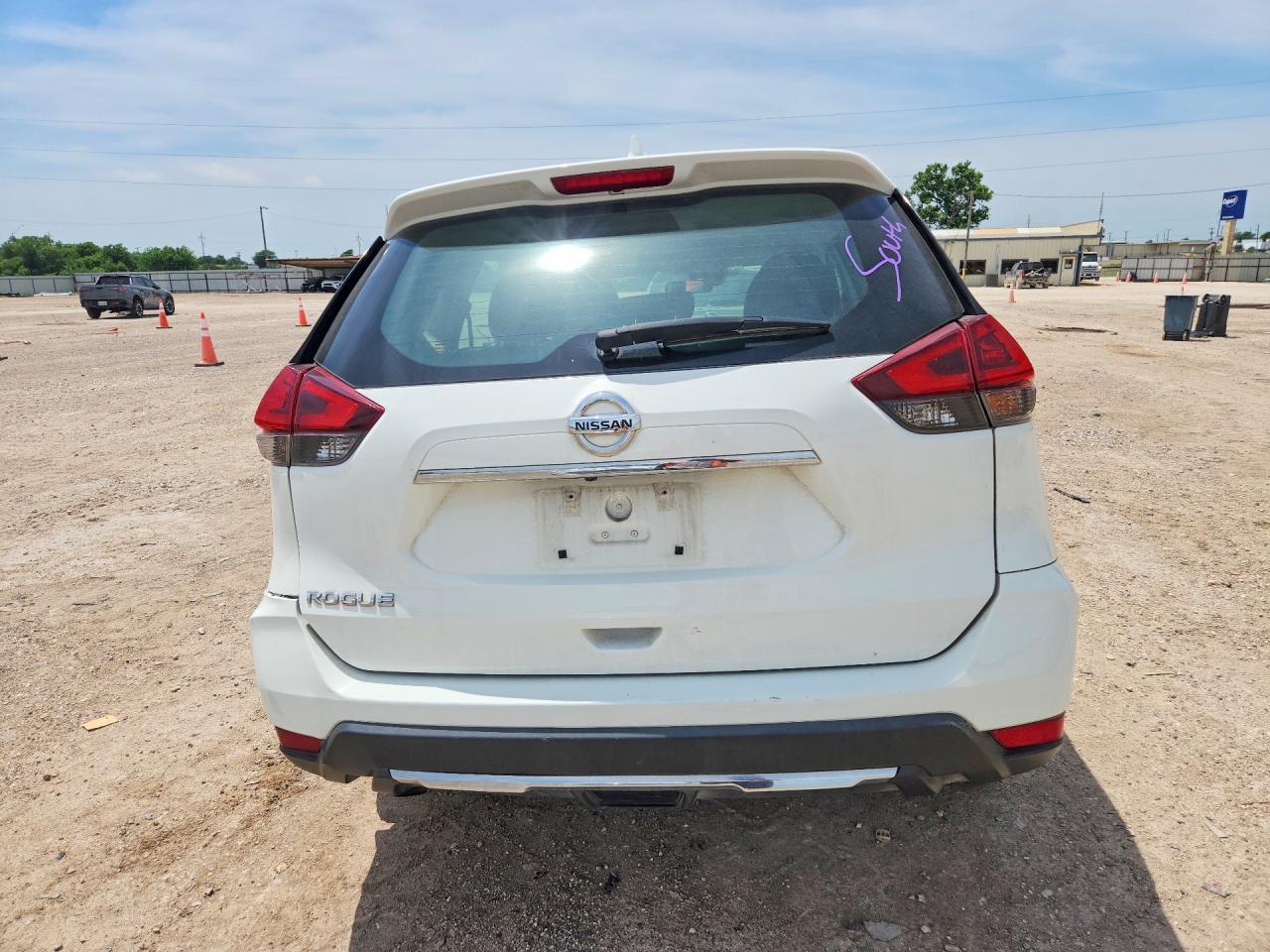Nissan Rogue S