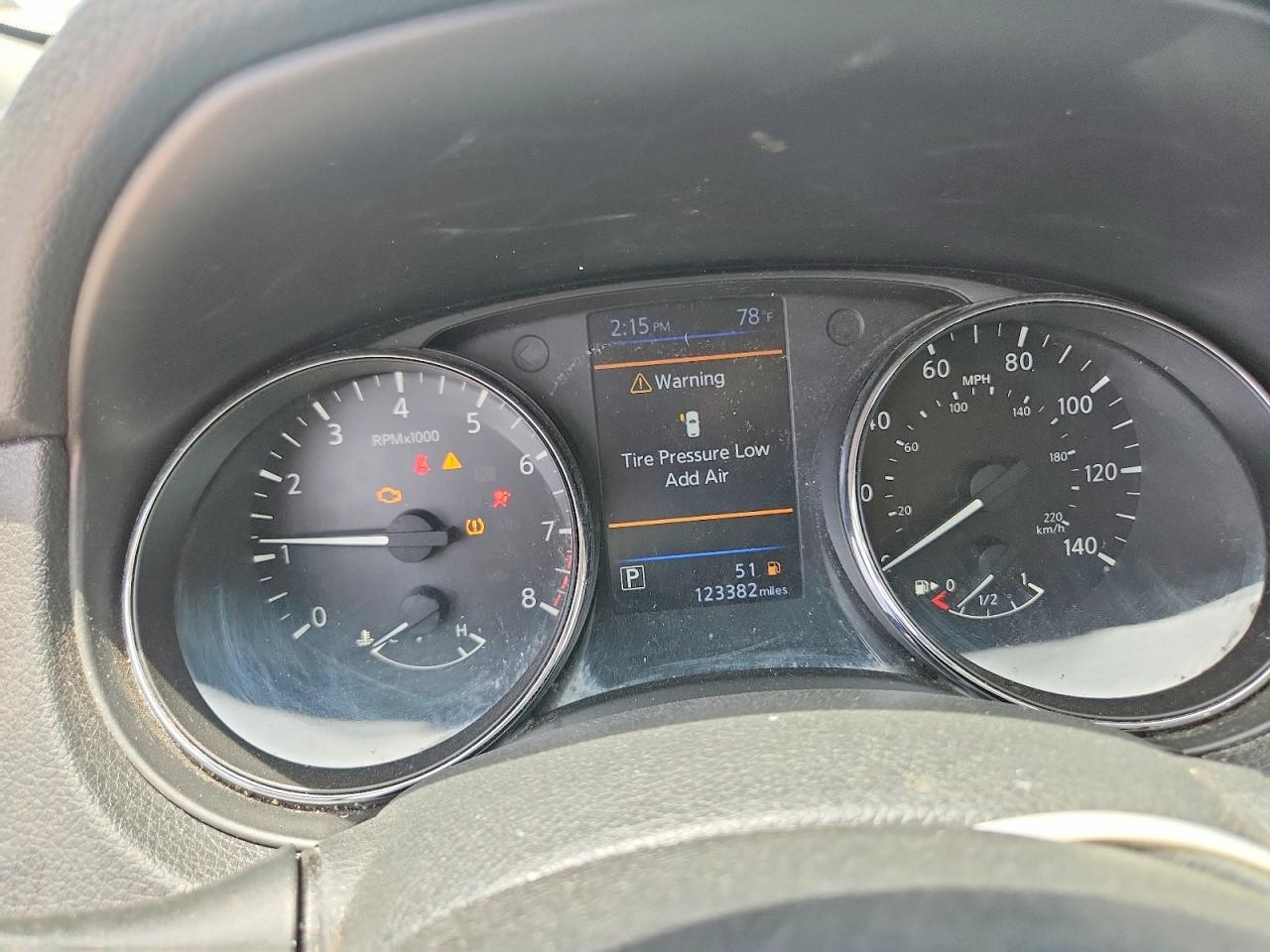 Nissan Rogue S