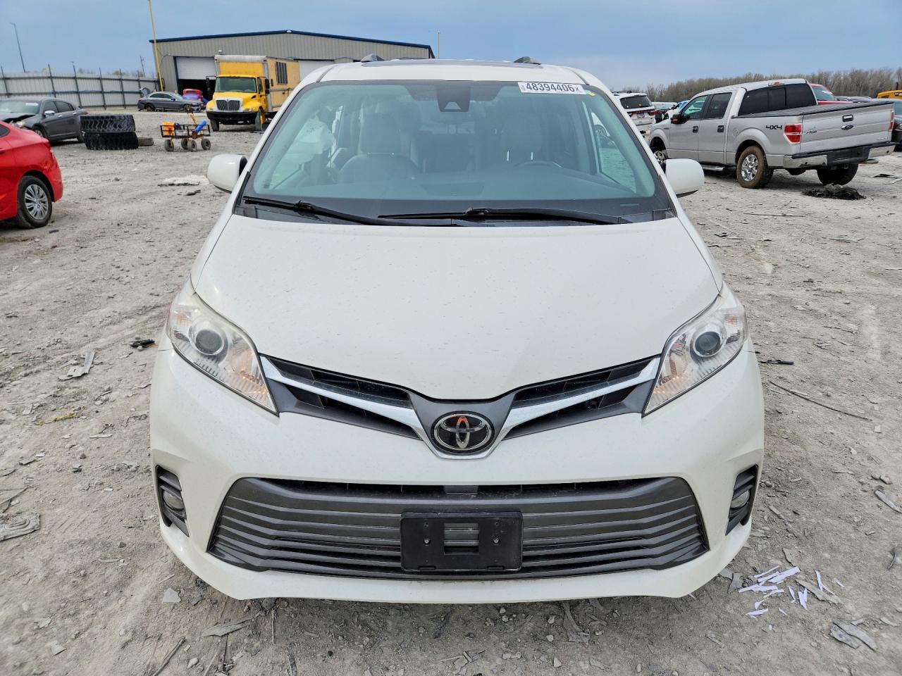 Toyota Sienna Xle 8-passenger