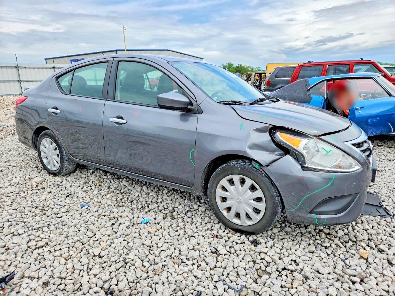 Nissan Versa 1.6 Sv