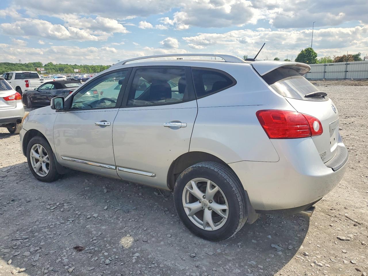 Nissan Rogue S