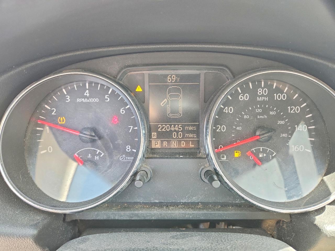 Nissan Rogue S