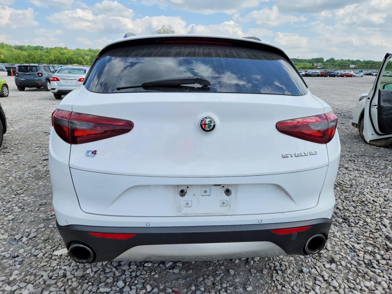 Alfa Romeo Stelvio Ti Sport