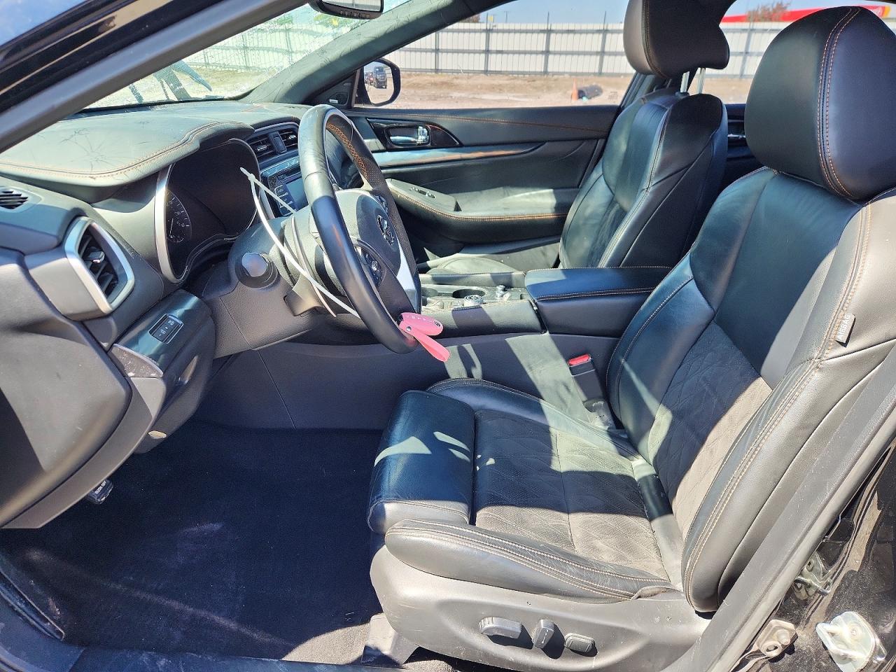 Nissan Maxima Sr