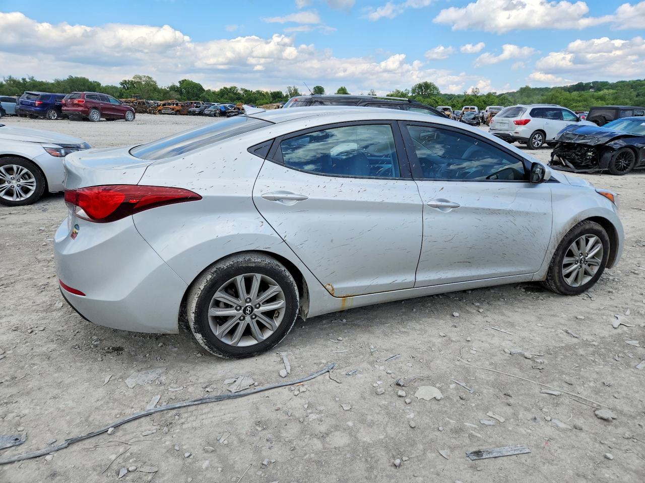 Hyundai ELANTRA Se