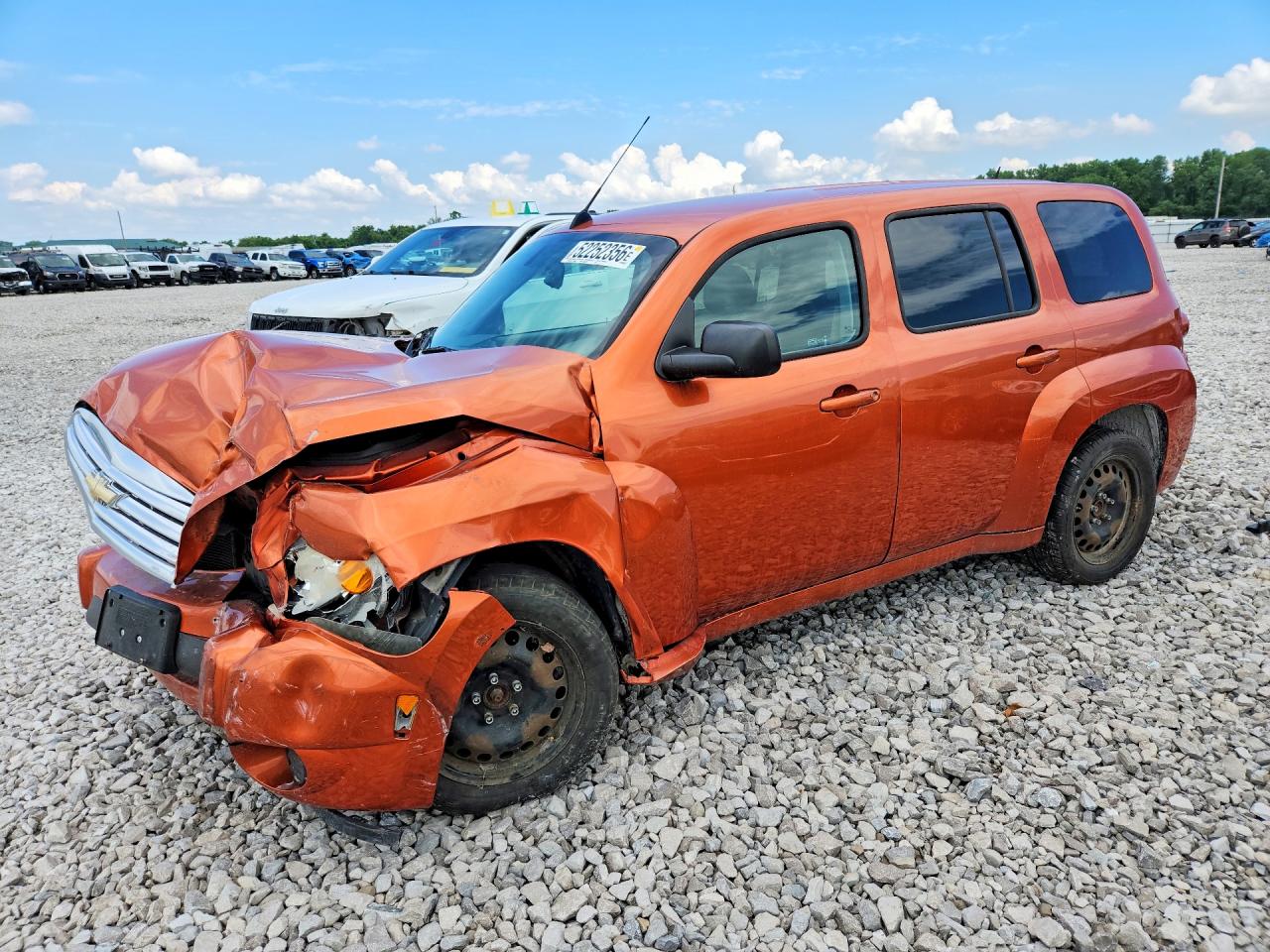 Salvage Chevrolet HHR Image
