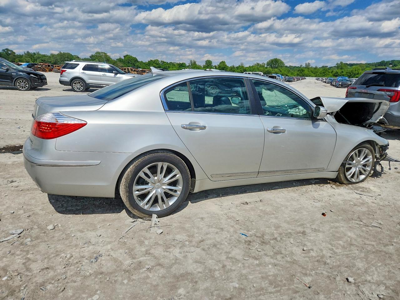Hyundai Genesis 4.6l