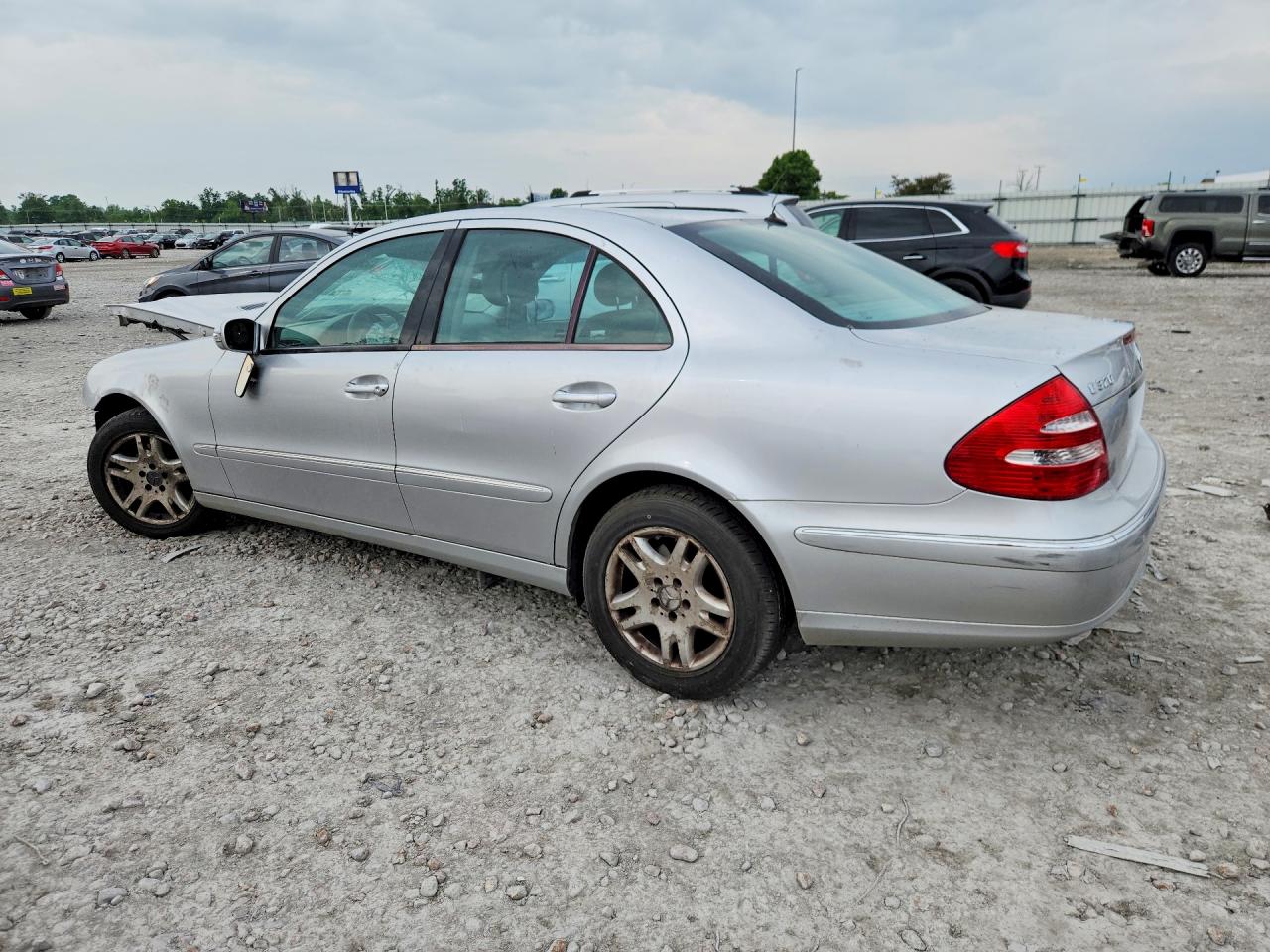 Mercedes-Benz E-Class 320 4matic