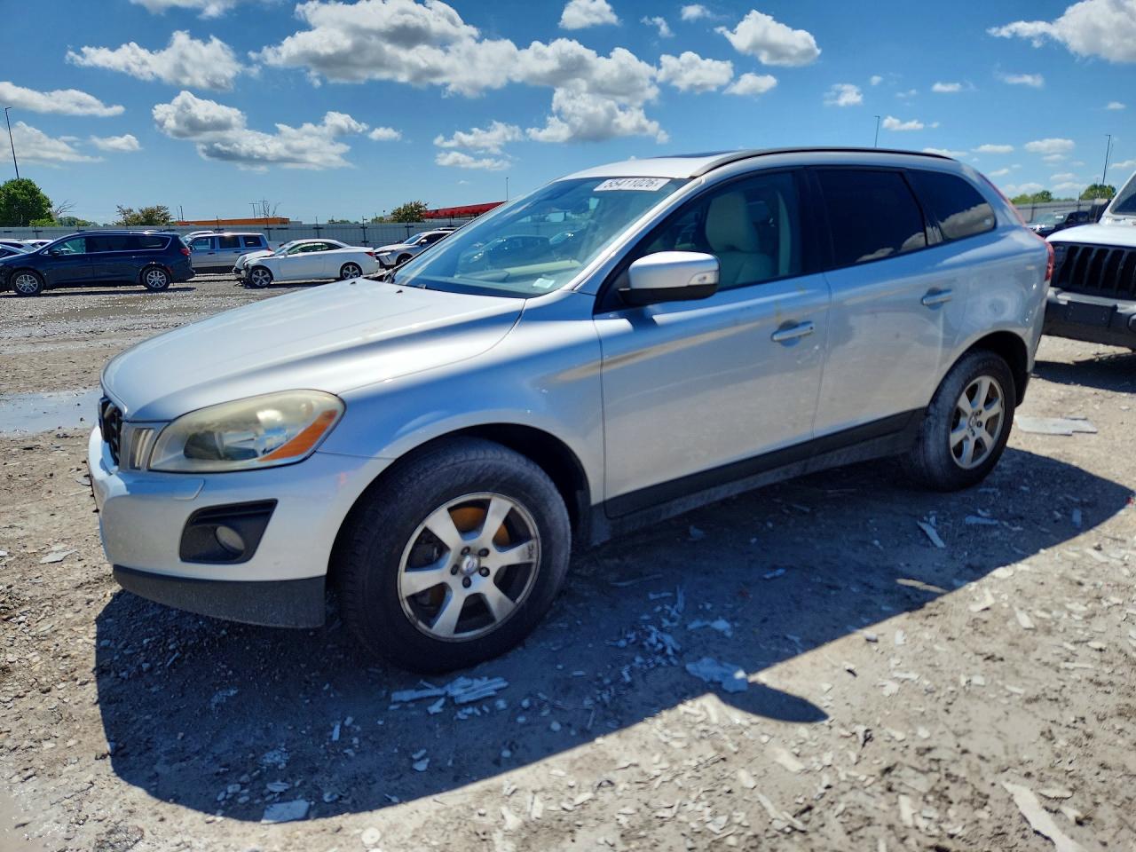 Salvage Volvo XC60 Image